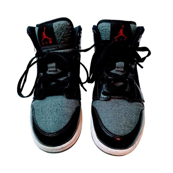 Nike Air Jordan Mid 1 Retro Se Winterized Prm Boys Sneaker